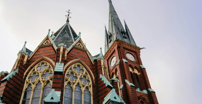 Steg För Steg: Hur Går Man Ur Svenska Kyrkan